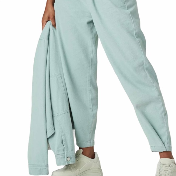 Sage Pleat Detail Slouch Jeans NWT - Picture 5 of 10